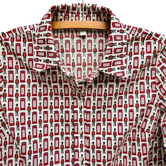 Talbots Tops - Talbots Petite London Print Shirt Red Phone Booth Guards Novelty Cotton ButtonUp